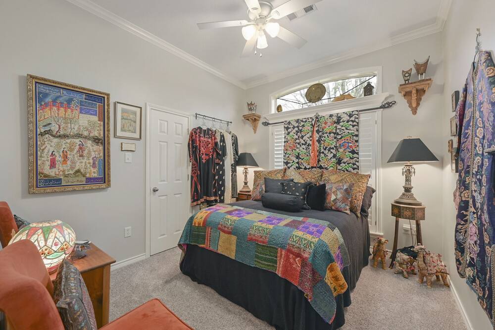 Photo of Bedroom in Pebble Creek