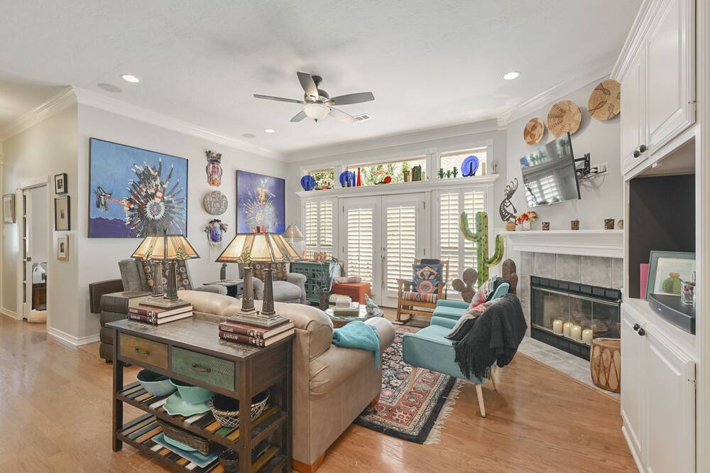 Photo of Livingroom in Pebble Creek
