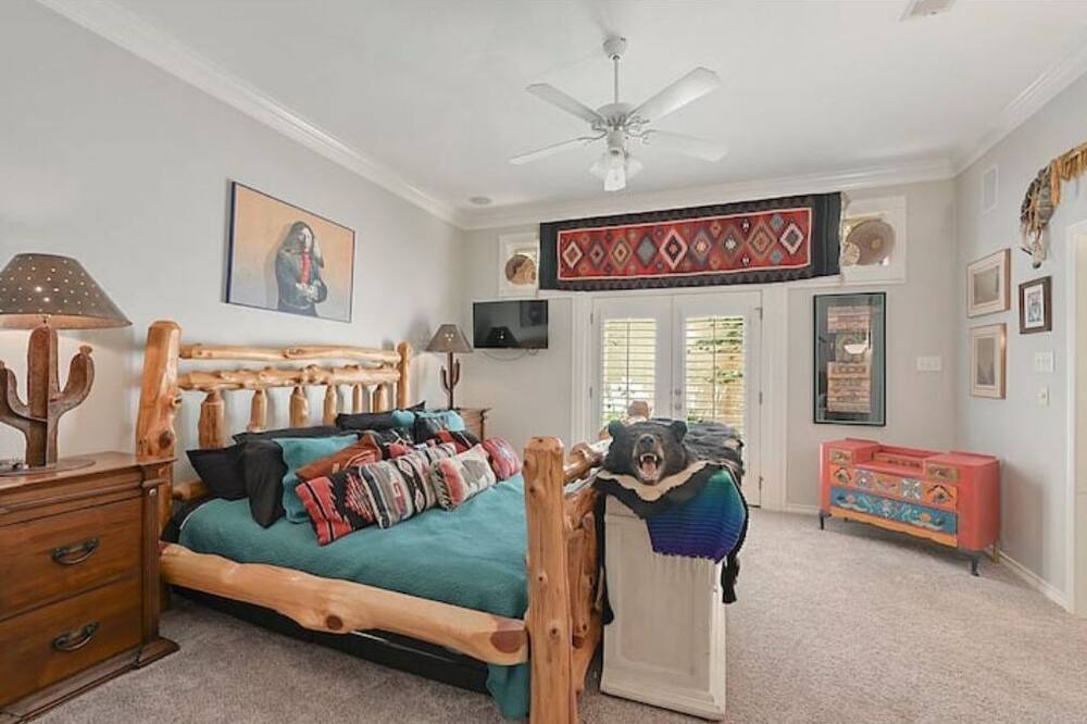 Photo of Bedroom in Pebble Creek