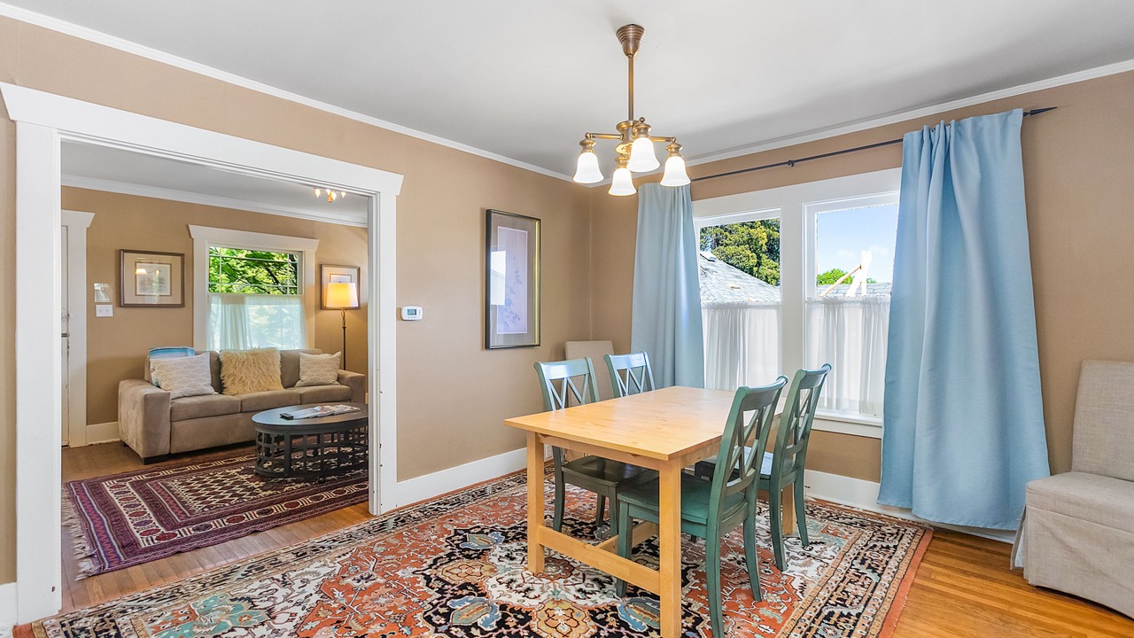 Photo of Others in Phinney Ridge