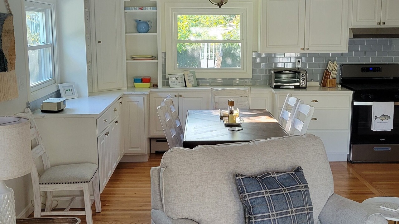 Photo of Livingroom in Little Compton