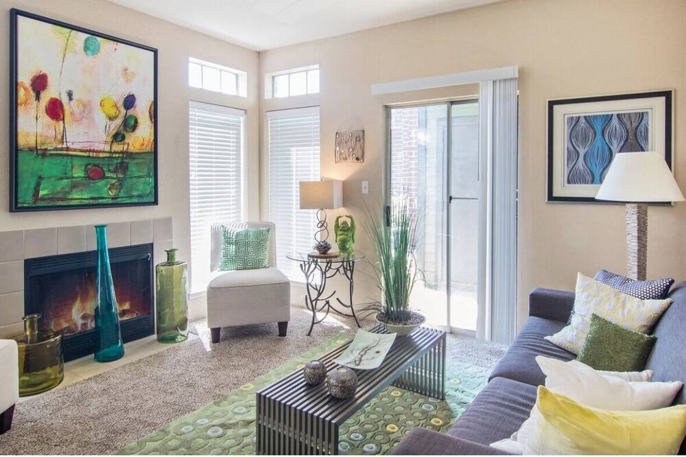Photo of Livingroom in Woodlawn