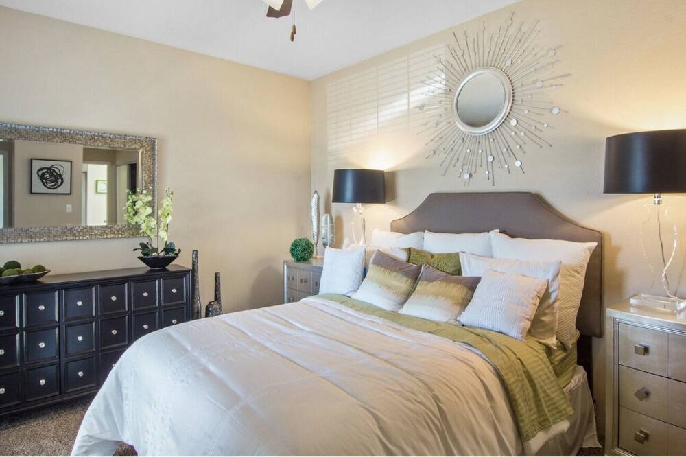 Photo of Bedroom in Woodlawn