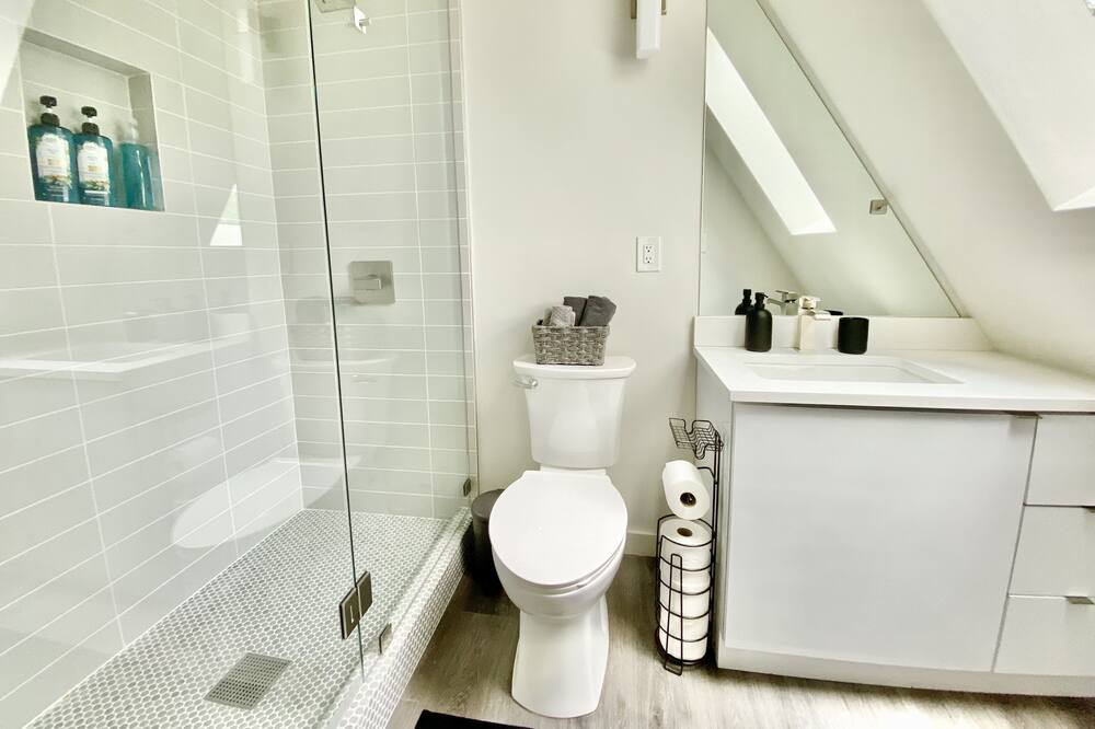 Photo of Bathroom in Malakoff