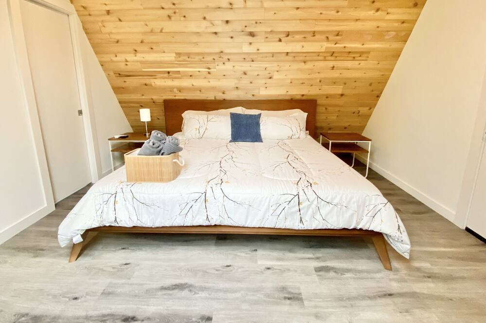 Photo of Bedroom in Malakoff
