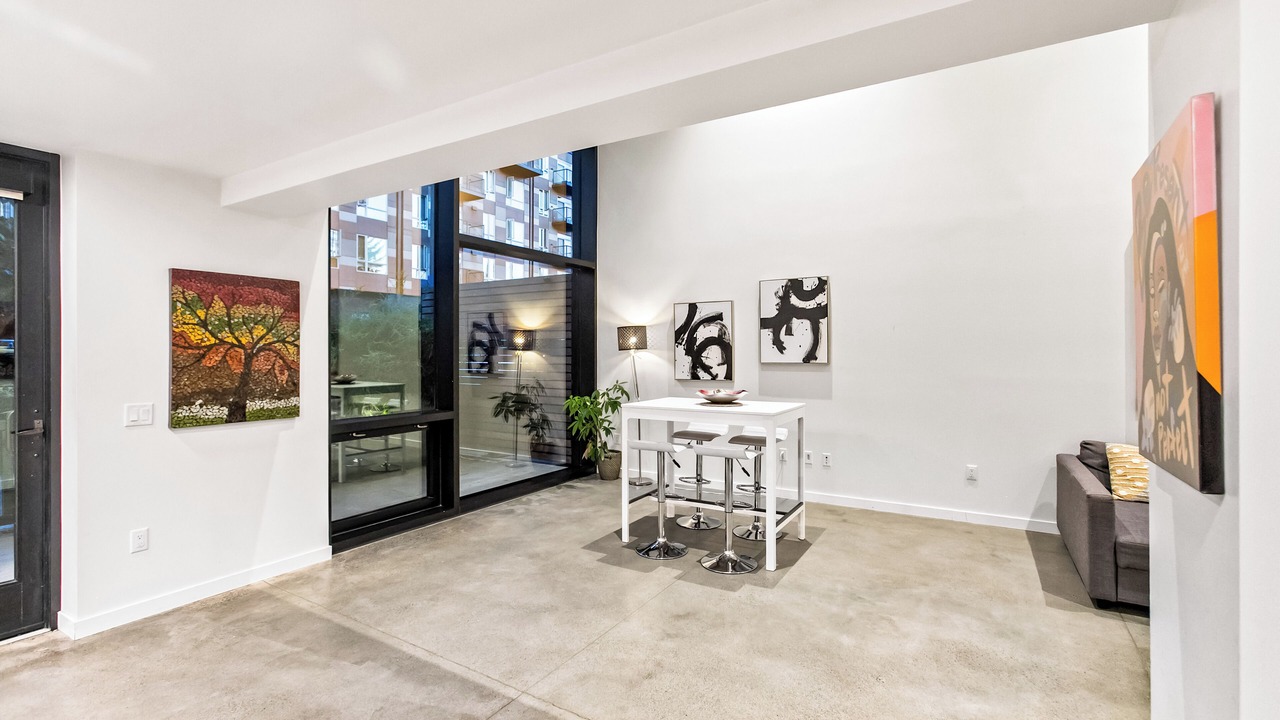 Photo of Bedroom in Downtown