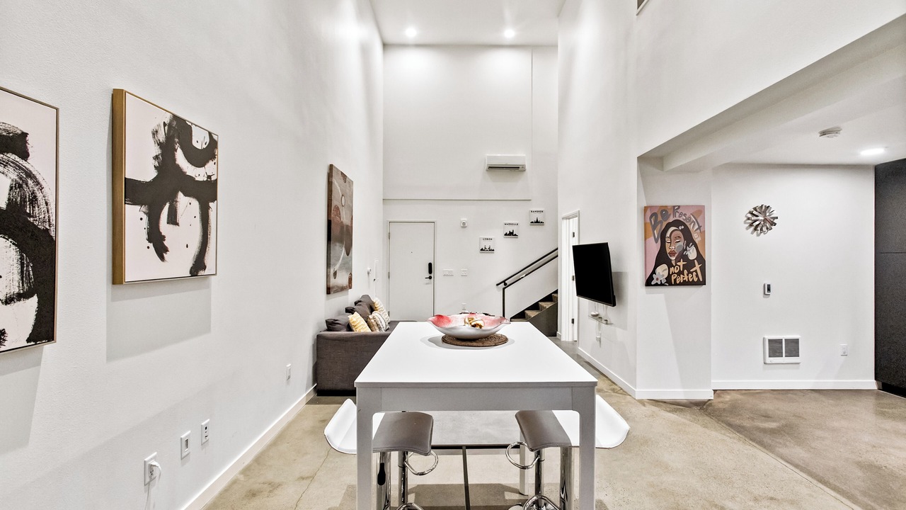 Photo of Bedroom in Downtown