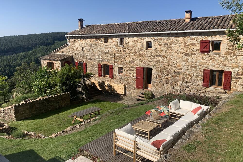 Photo of Outdoor in Portes