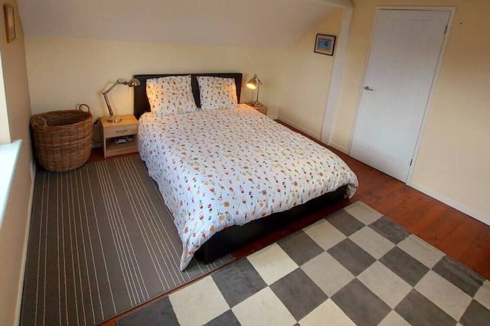 Photo of Bedroom in Les Loges-Marchis