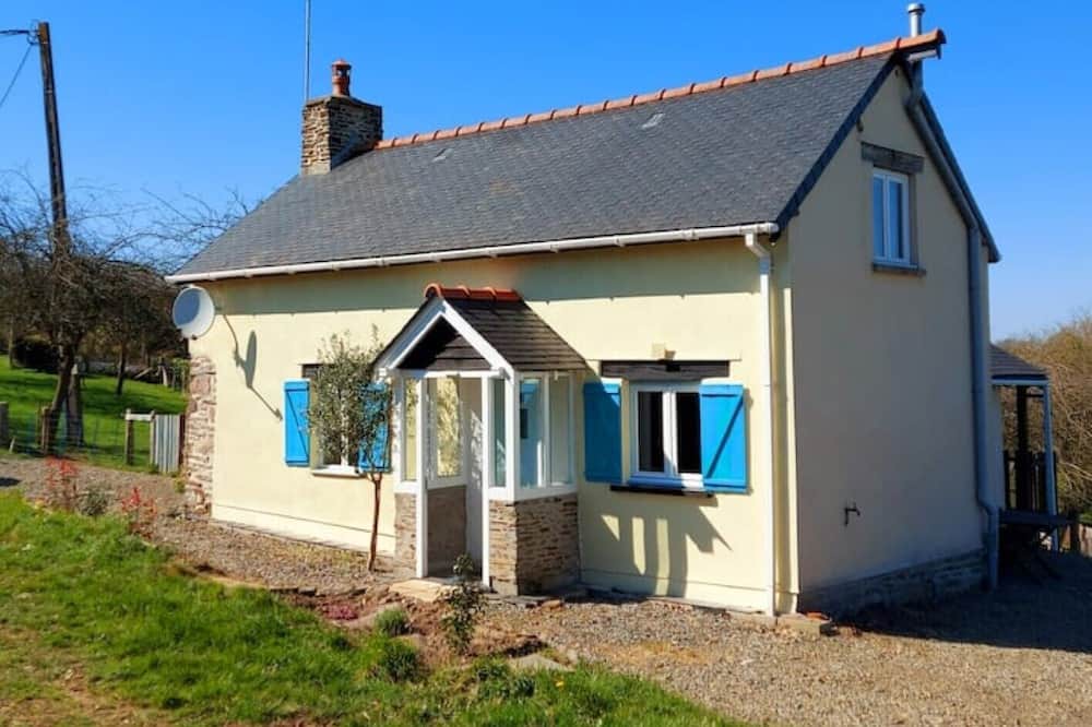 Photo of Outdoor in Les Loges-Marchis