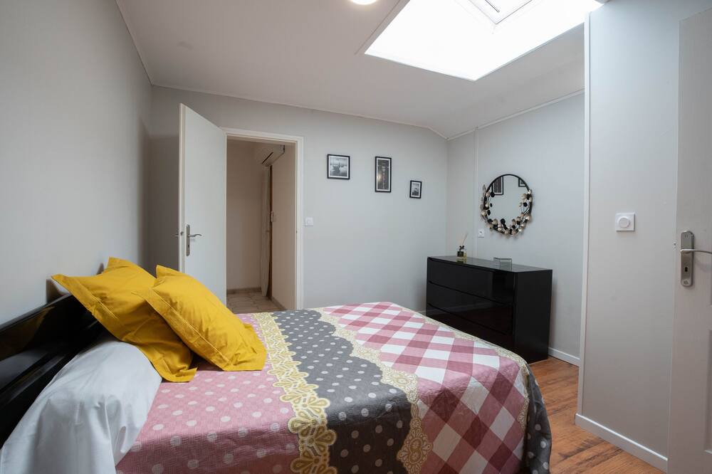 Photo of Bedroom in Saux-et-Pomarede