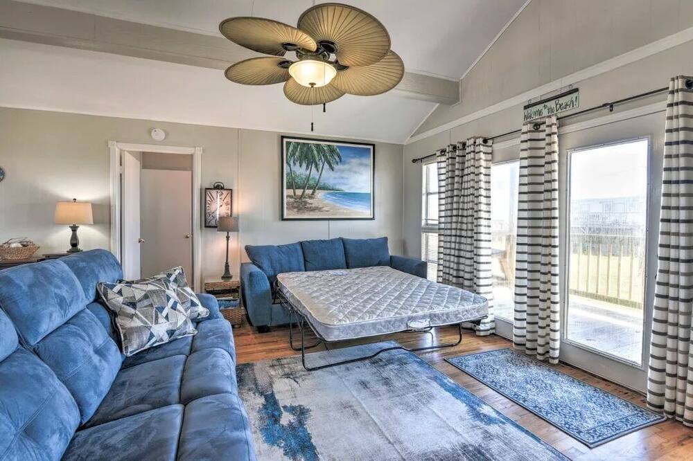 Photo of Livingroom in Surfside Beach