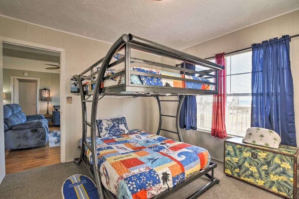 Photo of Bedroom in Surfside Beach
