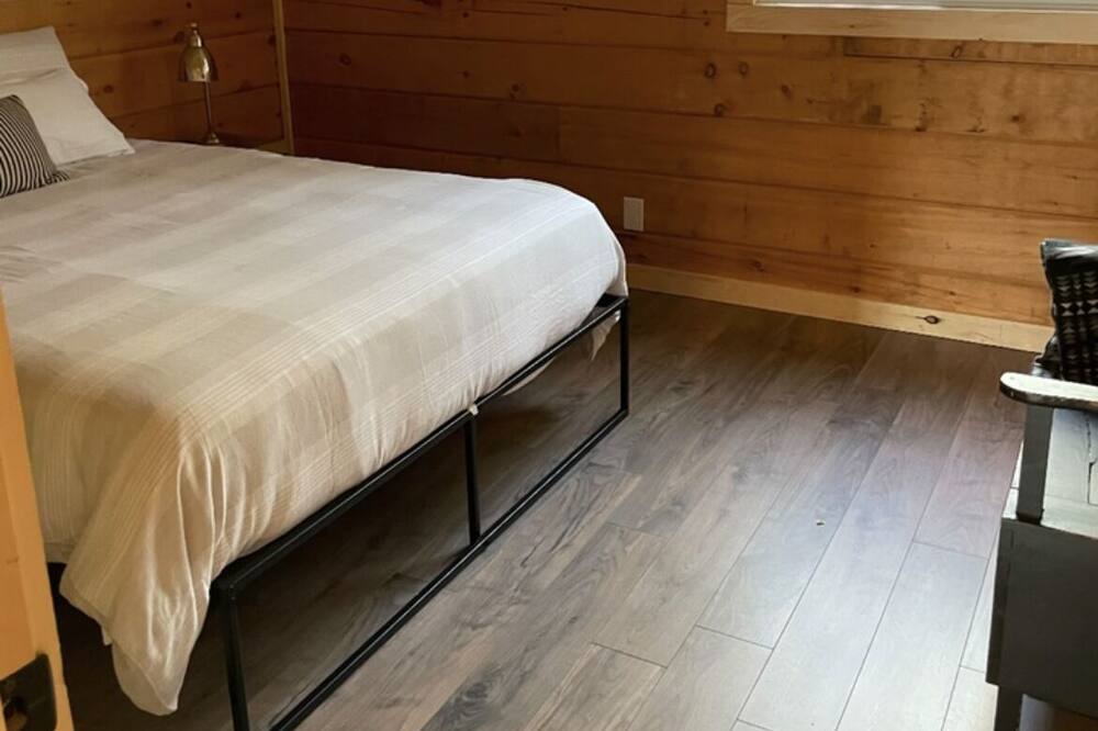 Photo of Bedroom in Bishop Corners