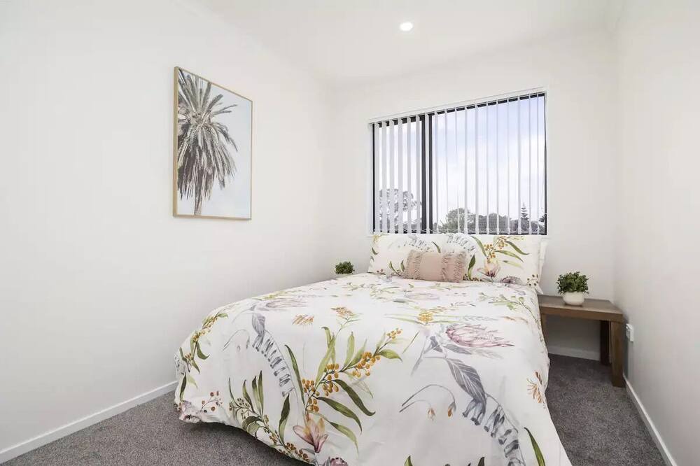 Photo of Bedroom in Otahuhu