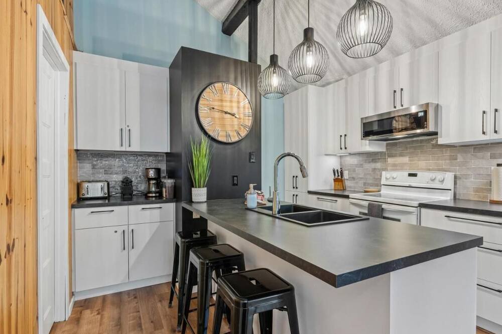 Photo of Kitchen in Sainte-Lucie-des-Laurentides