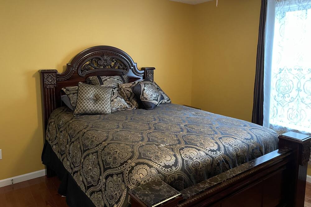 Photo of Bedroom in Wallenpaupauk Lake Estates