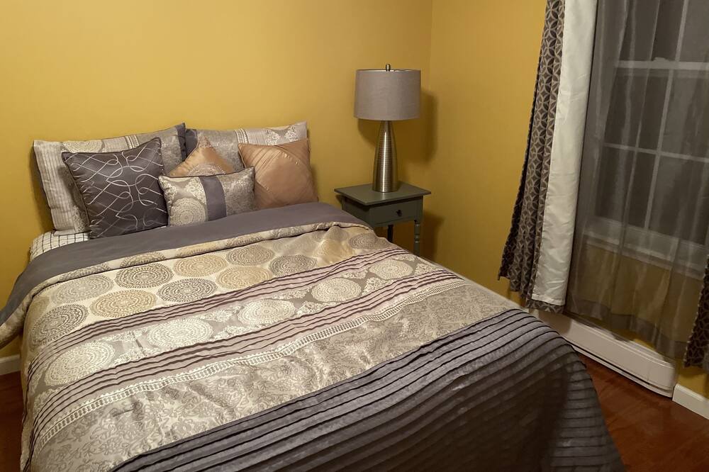 Photo of Bedroom in Wallenpaupauk Lake Estates