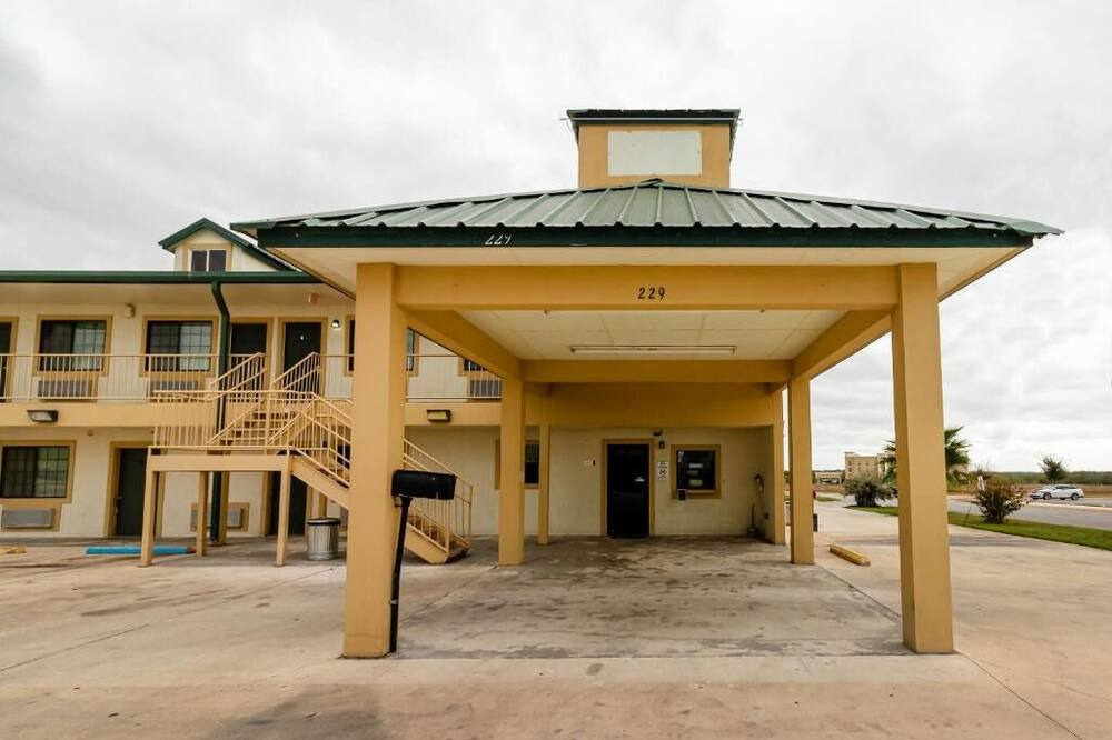 Photo of Outdoor in Pearsall
