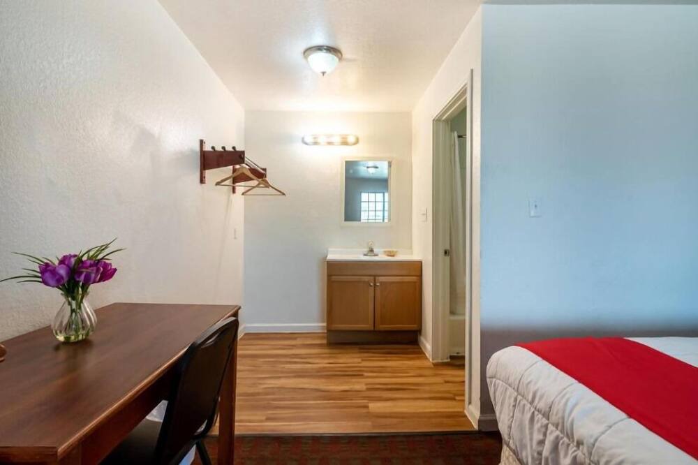 Photo of Bedroom in Pearsall