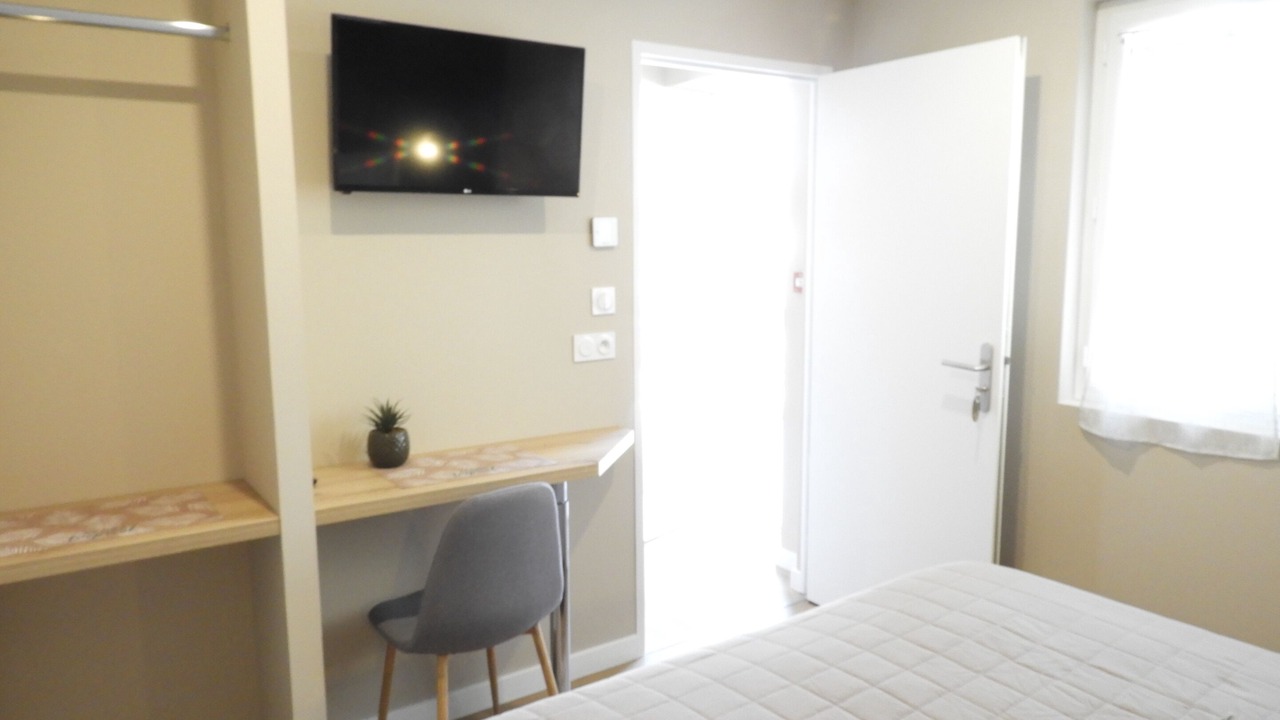 Photo of Bedroom in Saint-Germain