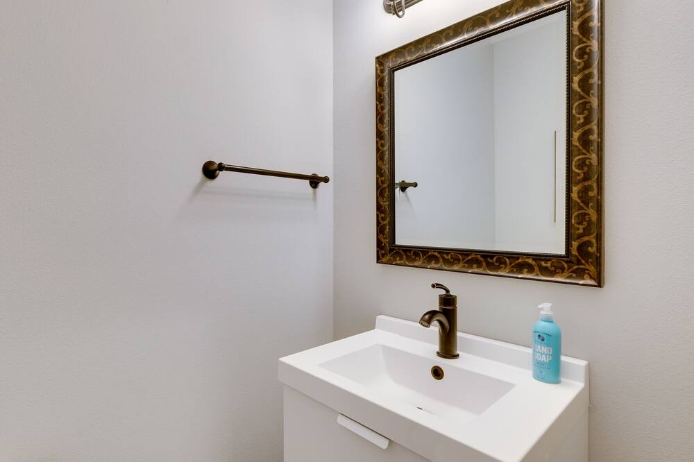 Photo of Bathroom in Cape Royale
