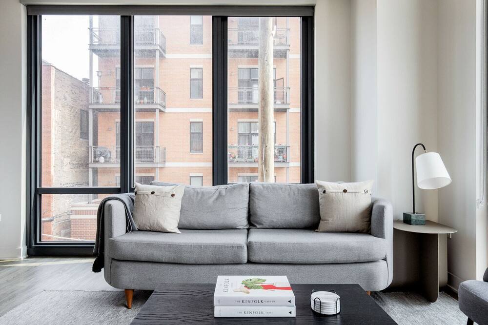 Photo of Livingroom in River West