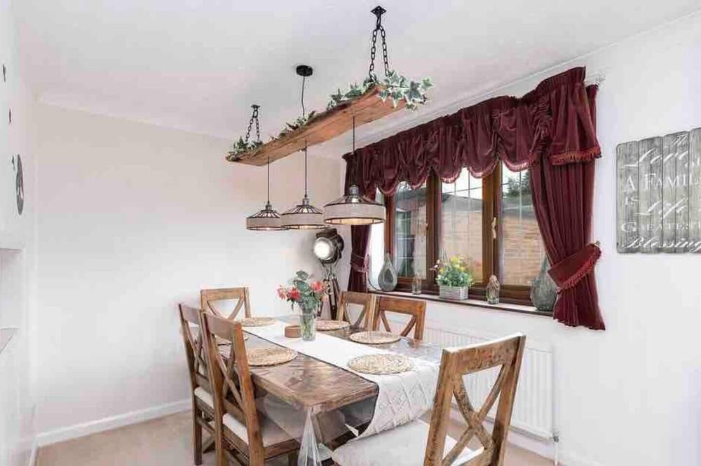 Photo of Others in Hoddesdon