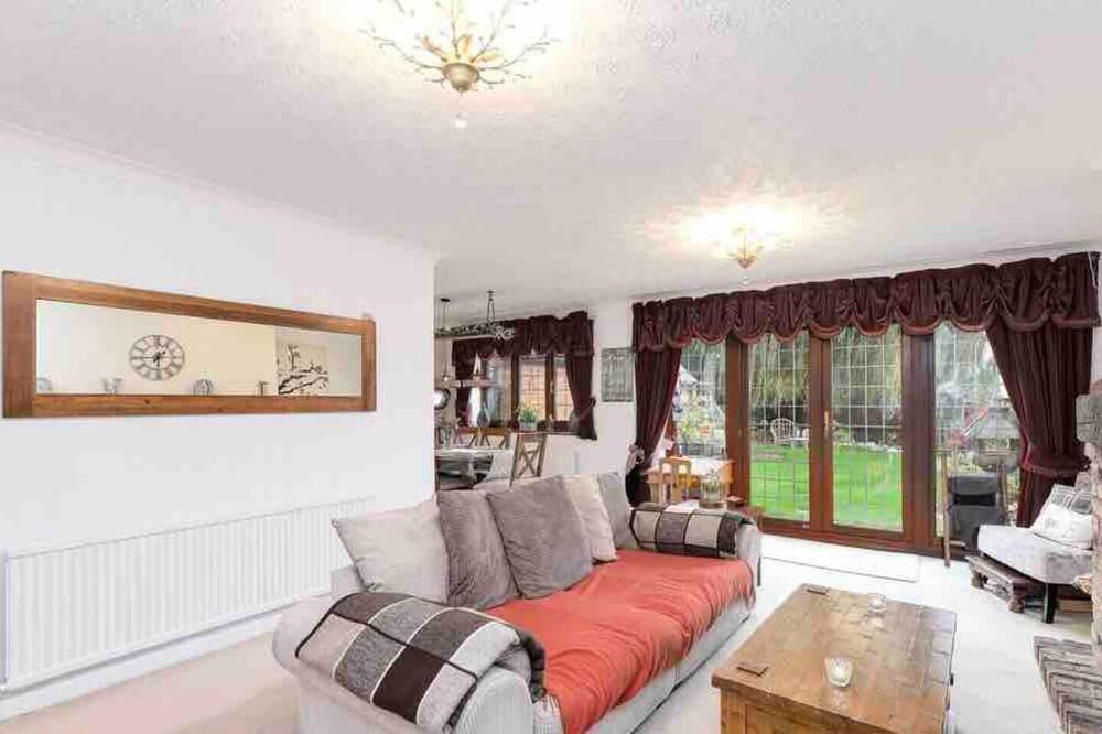 Photo of Others in Hoddesdon