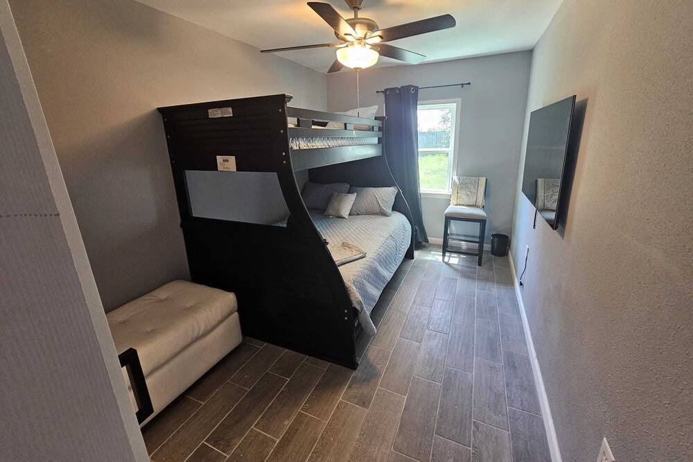 Photo of Bedroom in La Porte