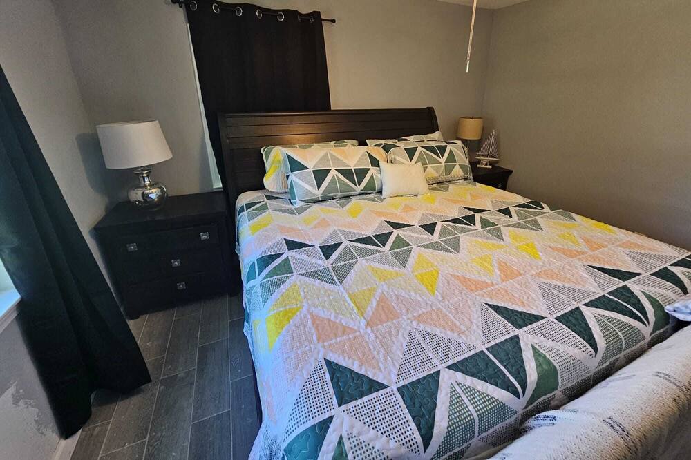 Photo of Bedroom in La Porte
