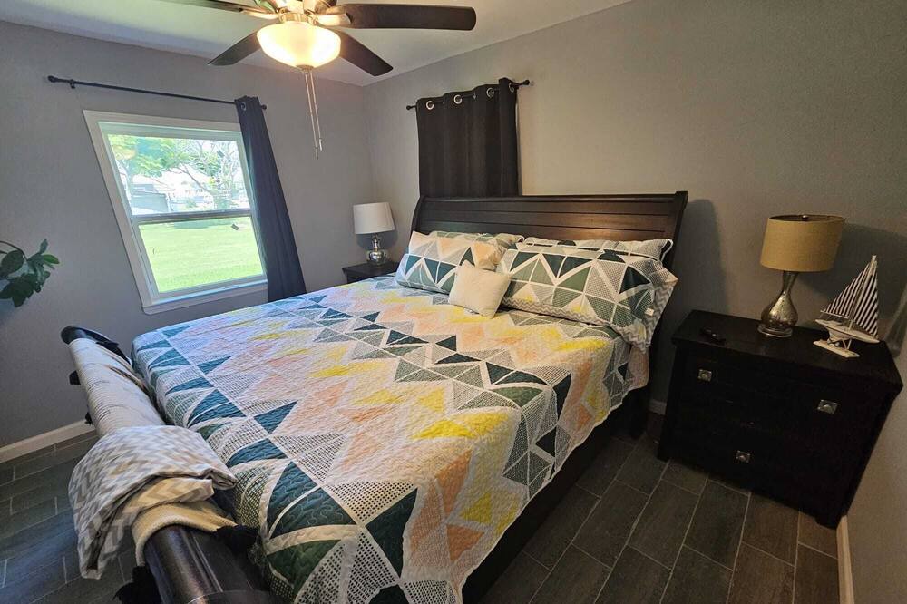 Photo of Bedroom in La Porte