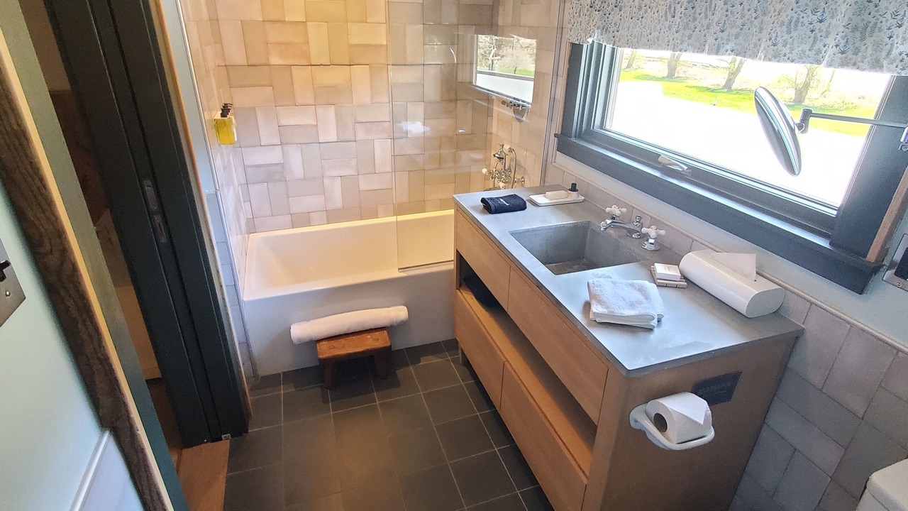 Photo of Bathroom in Hillsdale