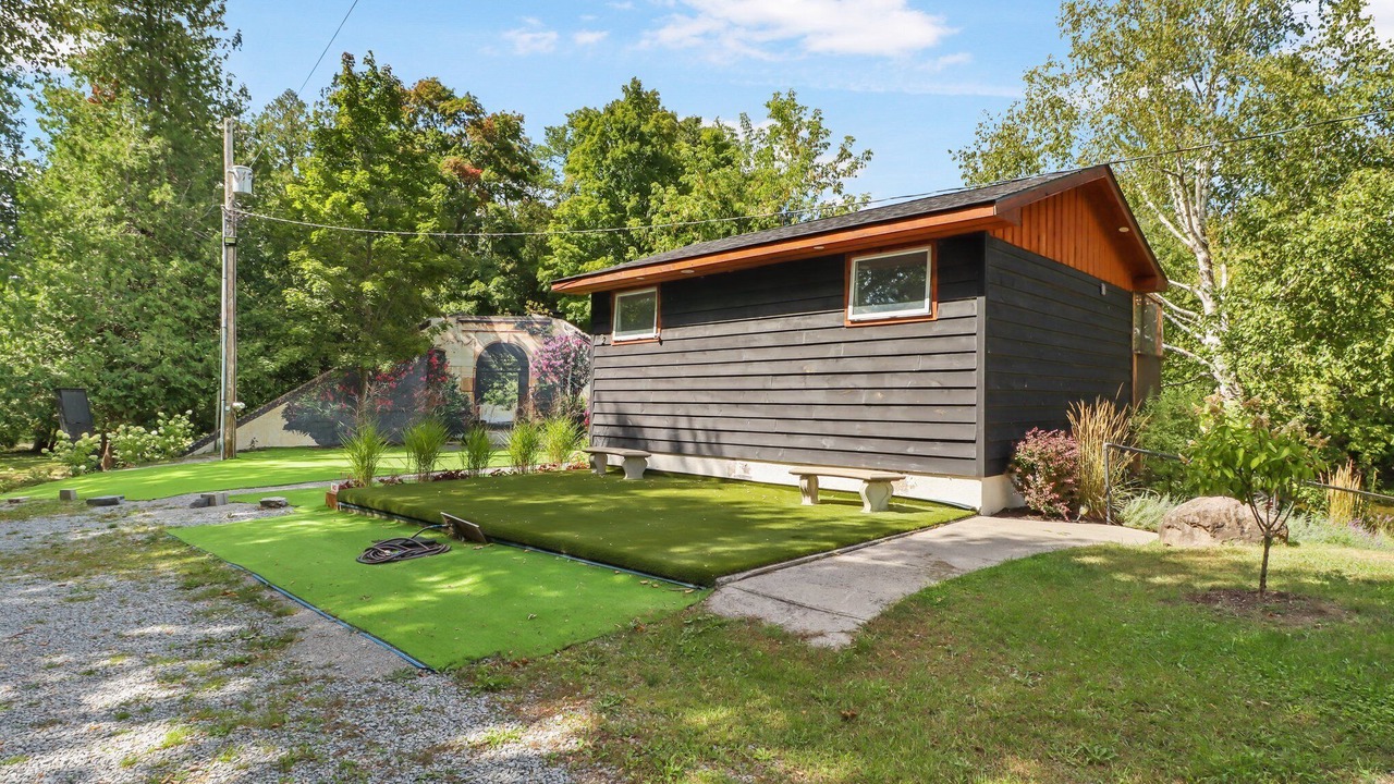 Photo of Outdoor in Woodville