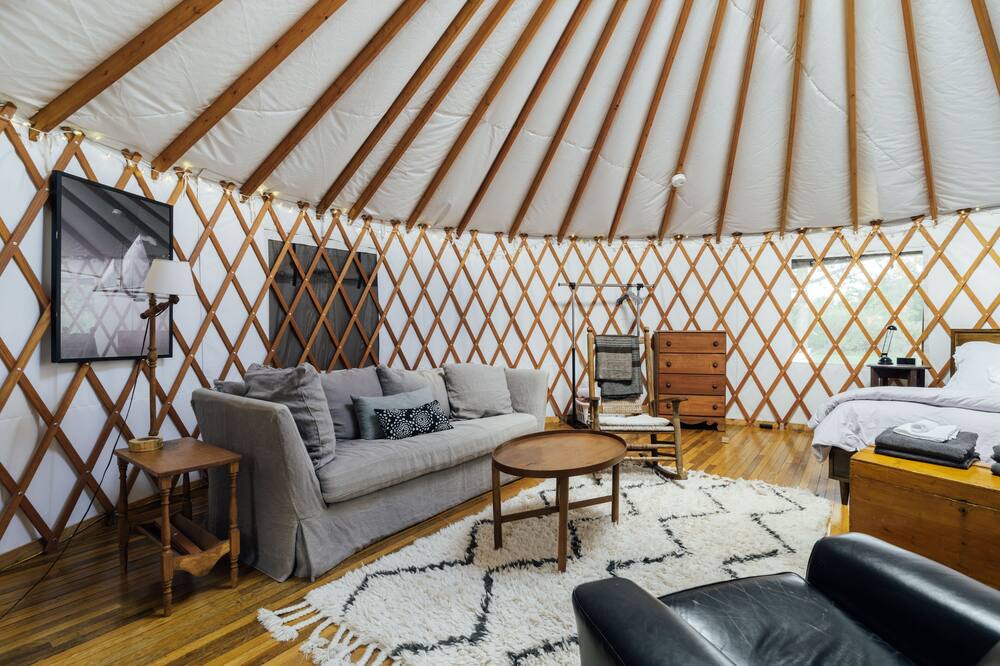 Photo of Livingroom in Red Hook