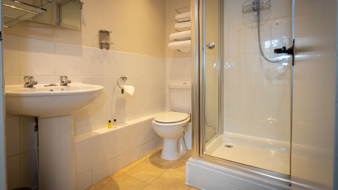 Photo of Bathroom in Collyweston