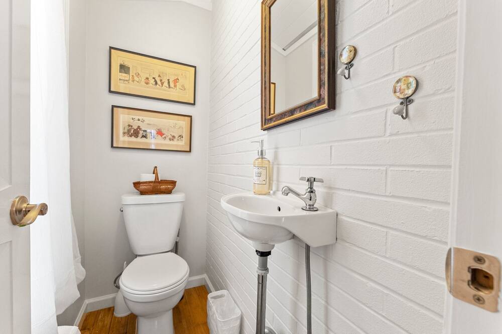 Photo of Bathroom in Irvington