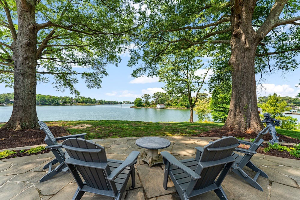 Photo of Outdoor in Irvington