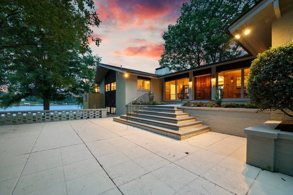 Photo of Outdoor in Irvington