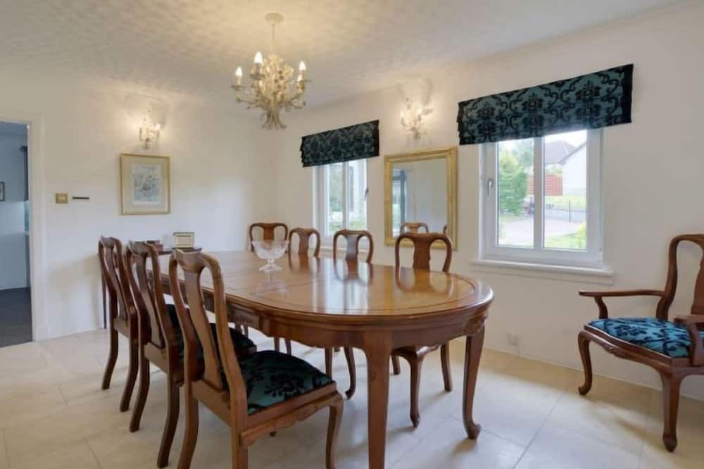 Photo of Bedroom in Powmill