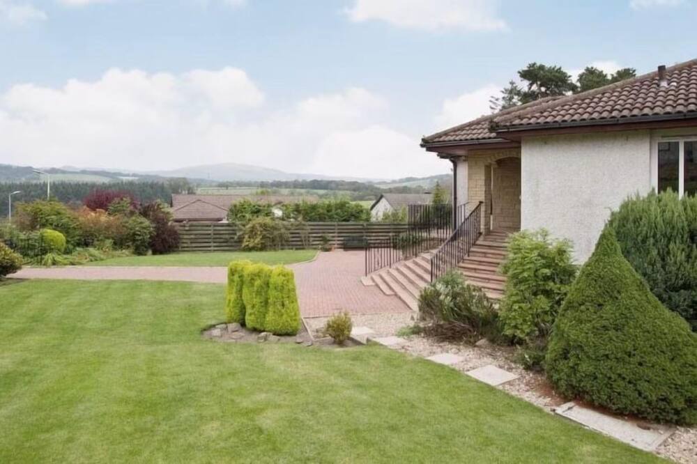 Photo of Outdoor in Powmill