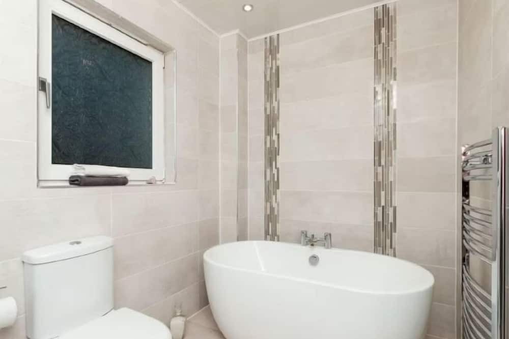 Photo of Bathroom in Powmill