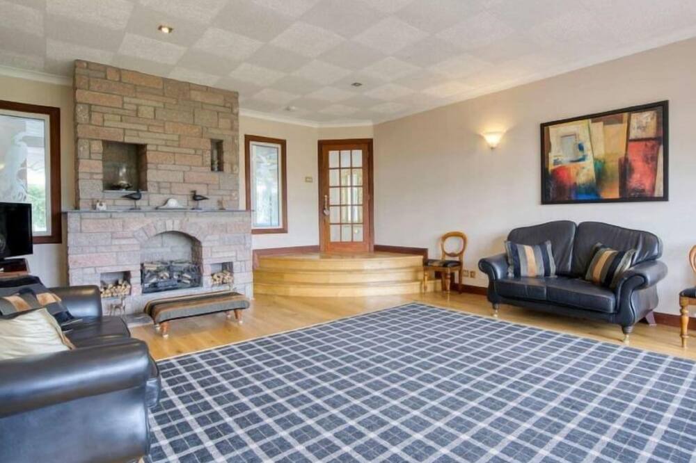 Photo of Livingroom in Powmill