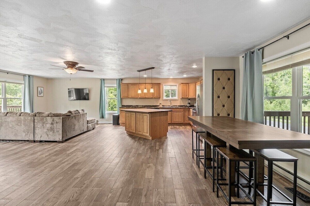 Photo of Others in Lansing