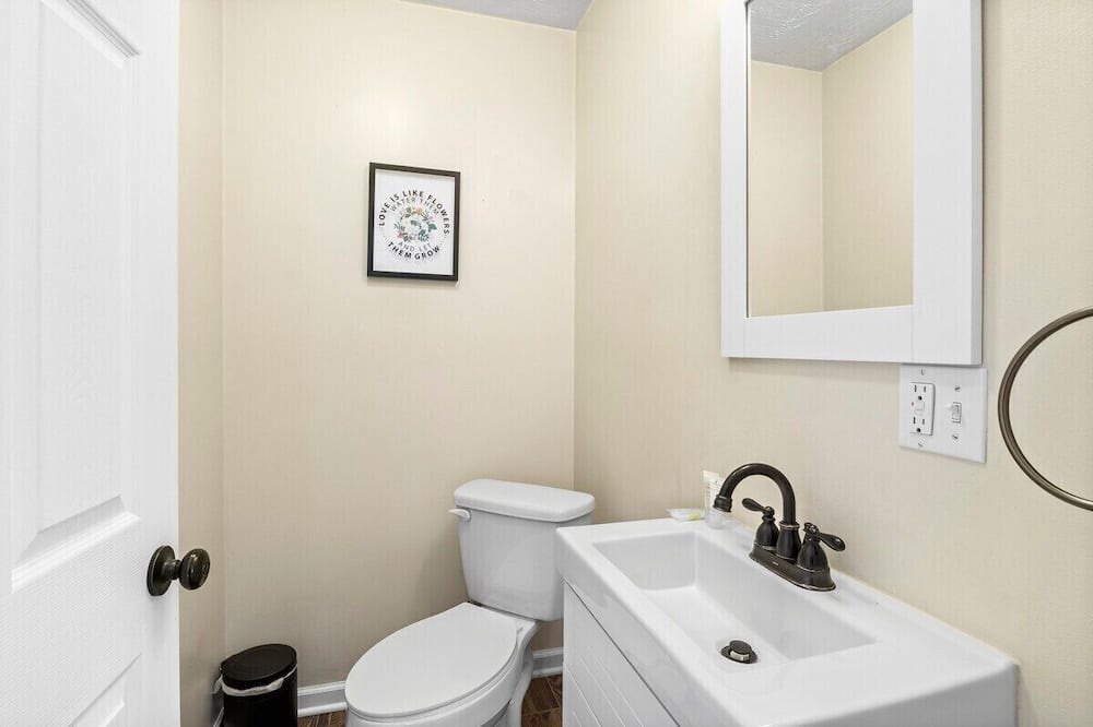 Photo of Bathroom in Lansing