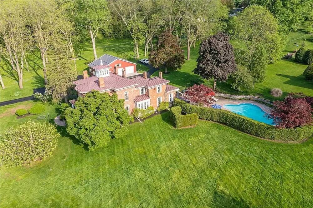Photo of Outdoor in Penfield