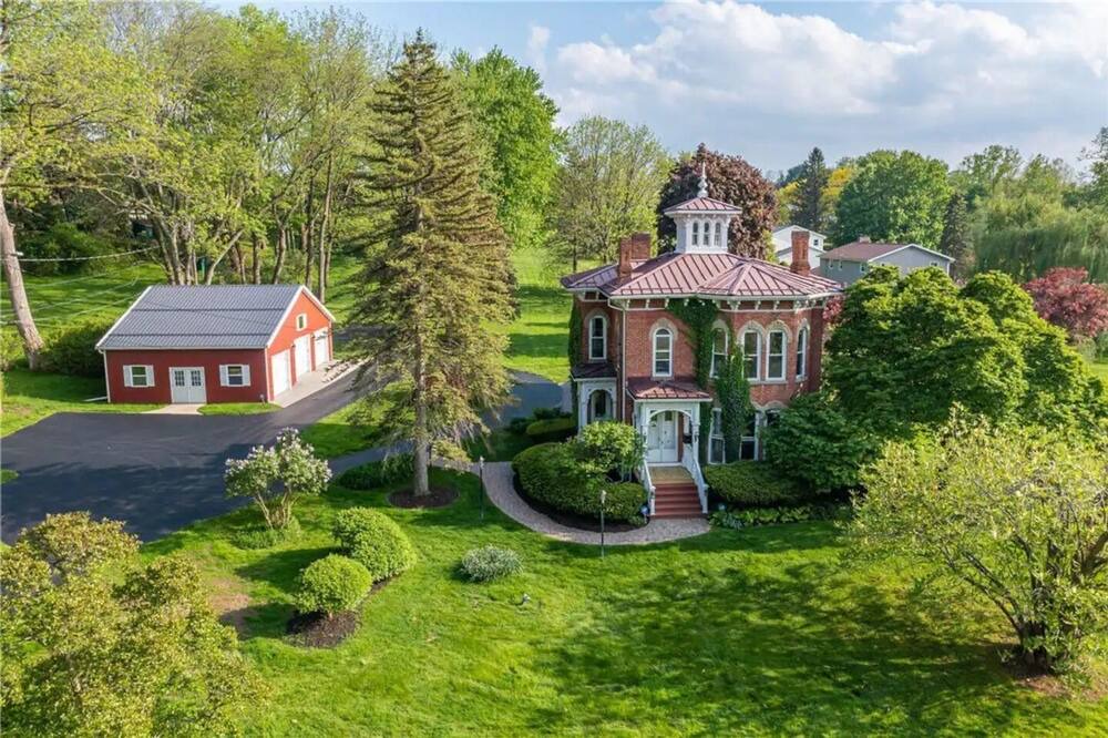 Photo of Outdoor in Penfield