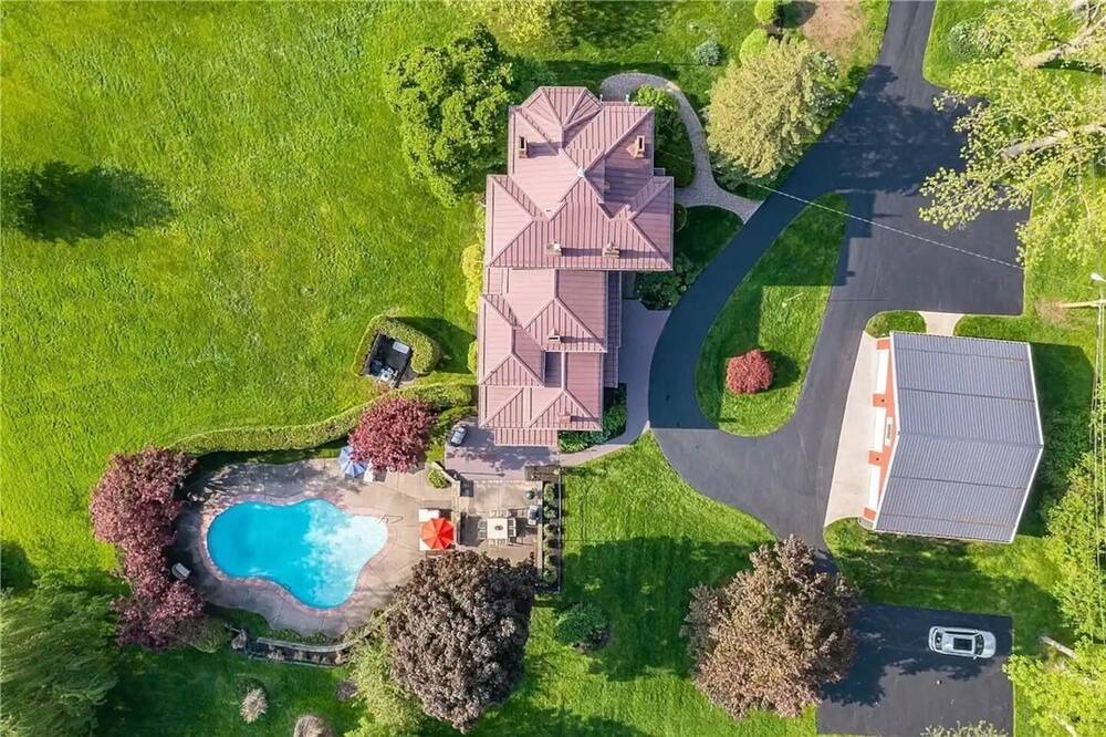 Photo of Outdoor in Penfield