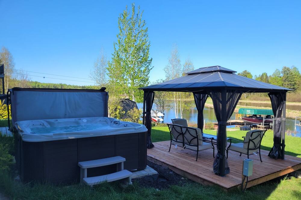 Photo of Outdoor in Disraeli