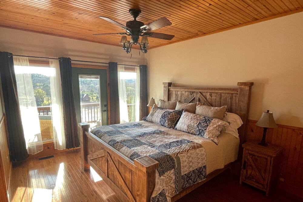 Photo of Bedroom in Norfork